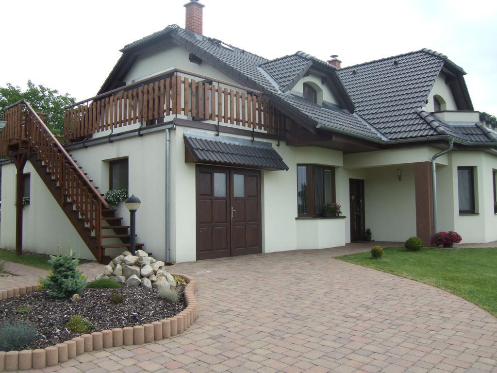 Apartment Sendraz Exterior photo